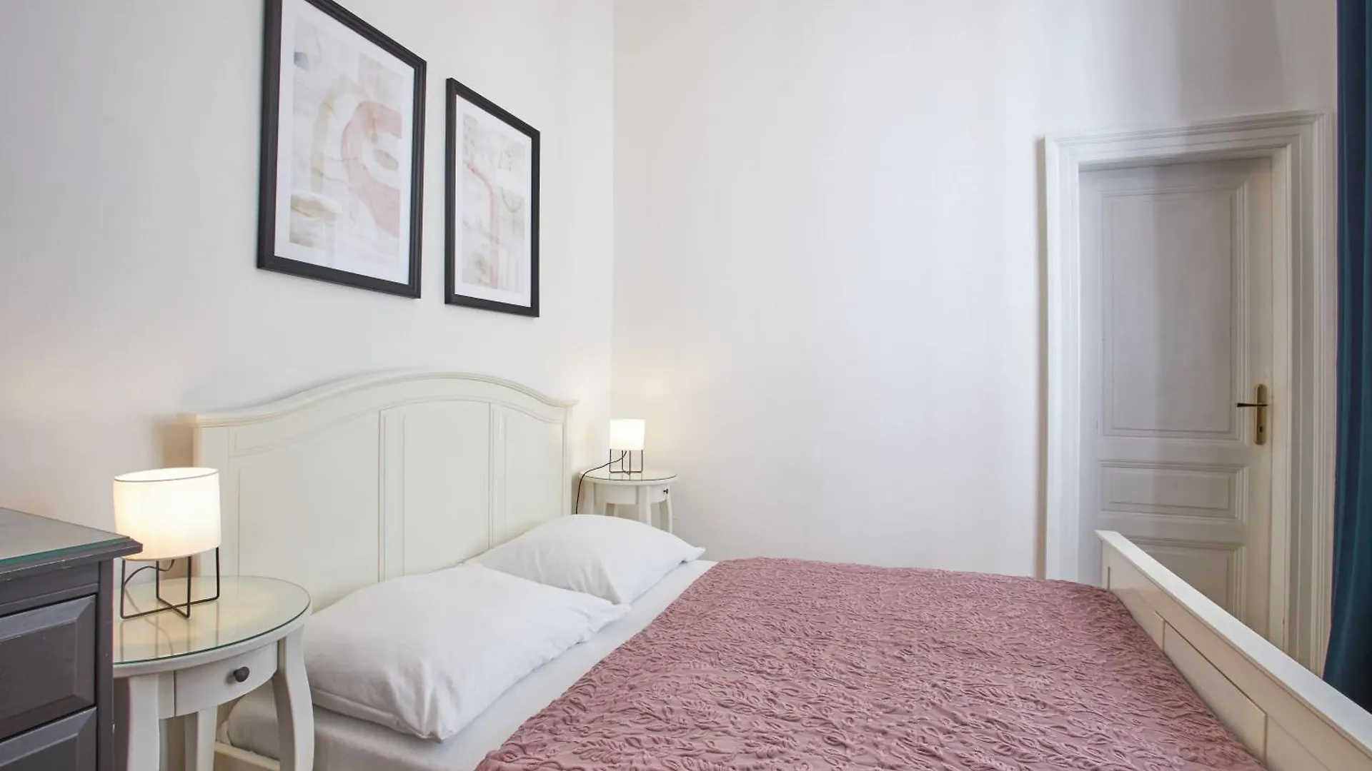 Charles Bridge Premium Residence